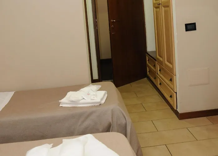 Fly Otel