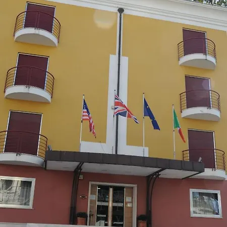 Hotel Fly