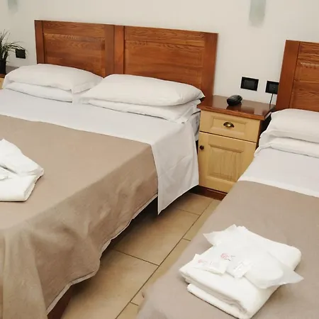 Fly Hotel