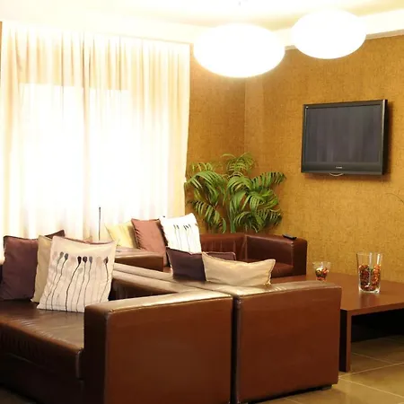 Fly Hotel