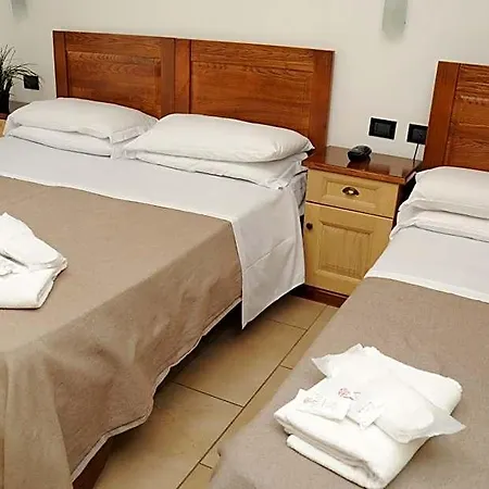 Fly Hotel