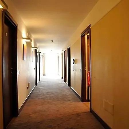Fly Hotel Casoria