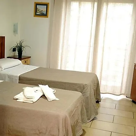 Fly Hotel 3*